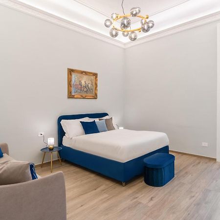 Palazzo Galeoni Luxury Suites サレルノ エクステリア 写真