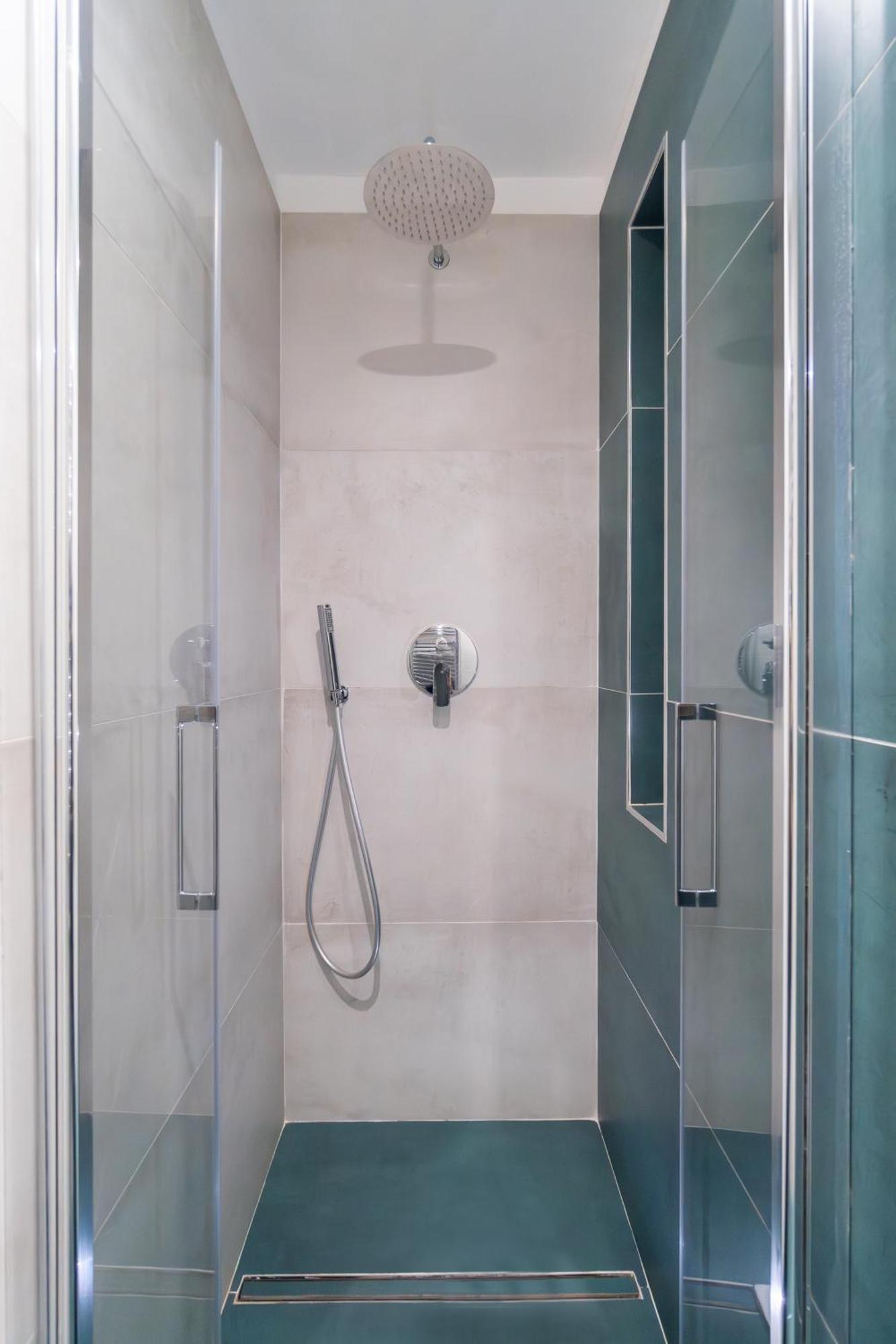 Palazzo Galeoni Luxury Suites サレルノ エクステリア 写真