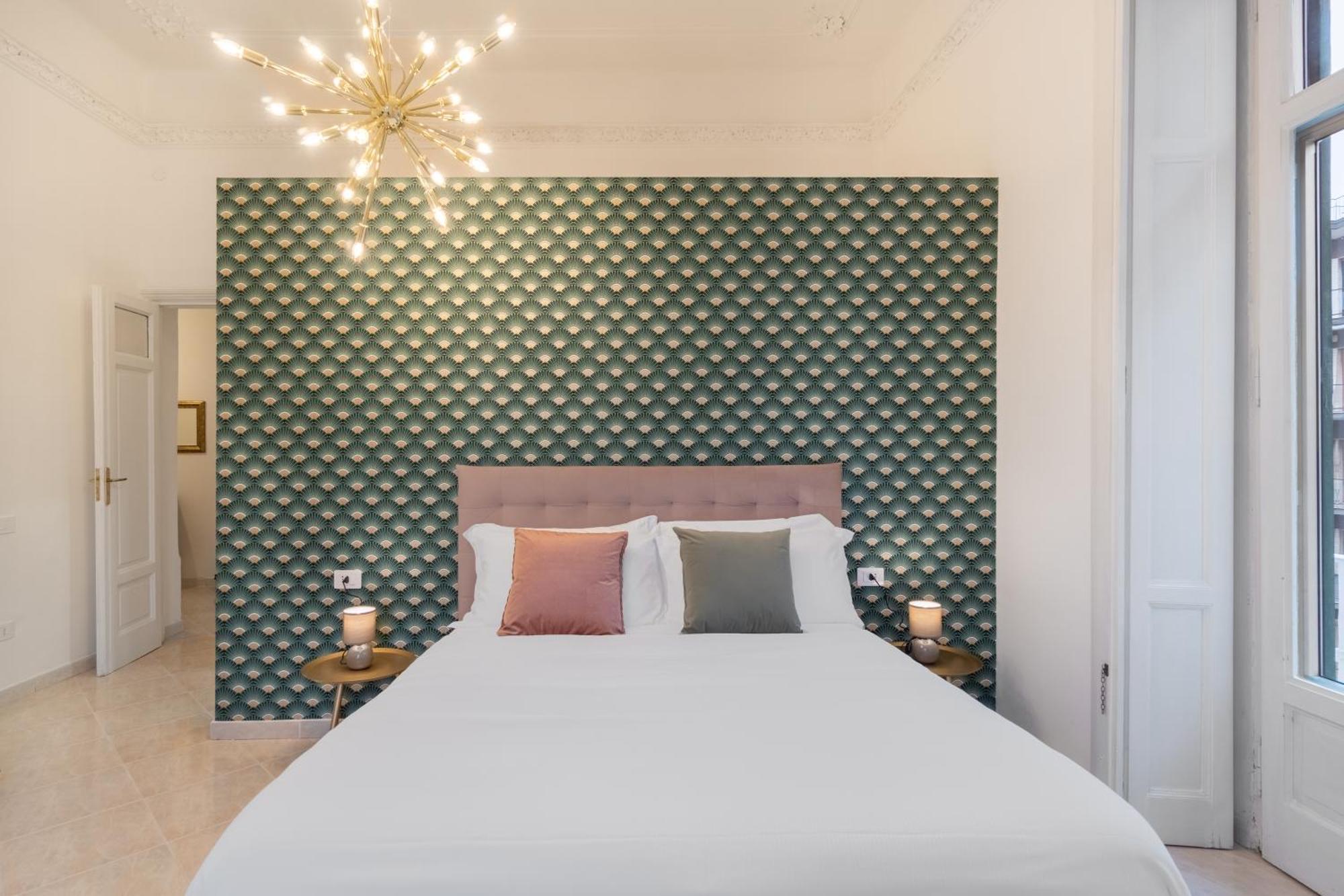 Palazzo Galeoni Luxury Suites サレルノ エクステリア 写真