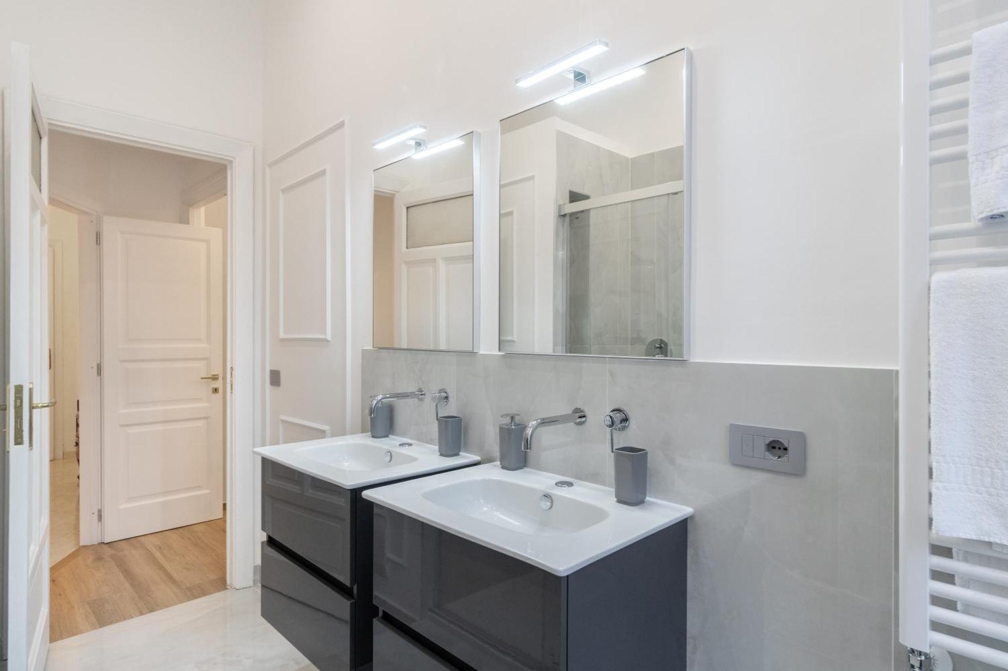 Palazzo Galeoni Luxury Suites サレルノ エクステリア 写真